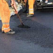 Best Driveway Overlay Services  in Bloomingburg, OH